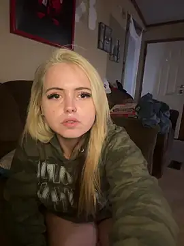 Snapshot of JuicyExxxperience chatting on 02/07/26, 01:48 JuicyExxxperience online show from 02/07/26, 01:48