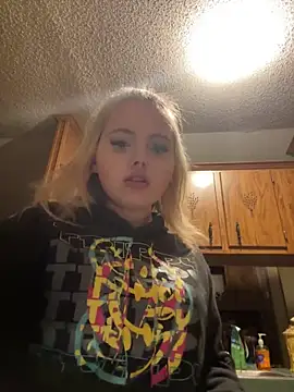 Snapshot of JuicyExxxperience chatting on 02/18/26, 02:24 JuicyExxxperience online show from 02/18/26, 02:24