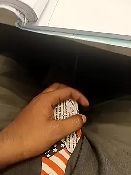 hotboy43339 online show from 02/24/26, 03:37