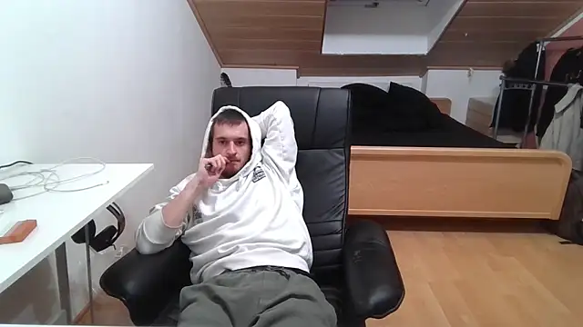 Bez3ybik online show from 10/18/25, 10:10