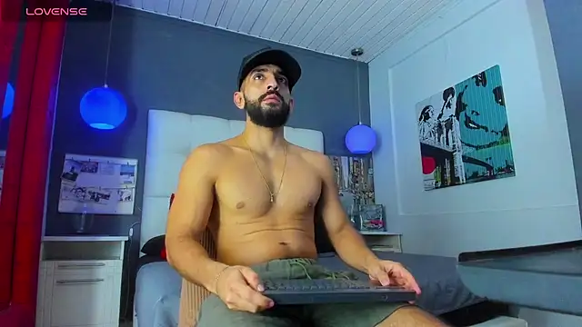 Yiyo10  online show from 02/15/26, 08:46