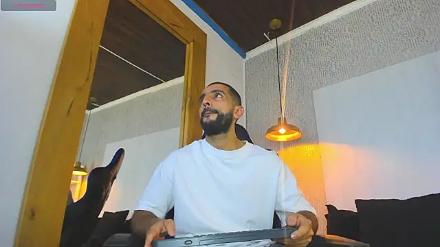 Yiyo10  online show from 03/16/26, 08:35