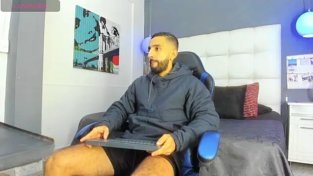 Yiyo10  online show from 03/27/26, 09:03