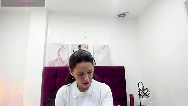 Snapshot of MashaPiink chatting on 04/30/26, 12:55 MashaPiink online show from 04/30/26, 12:55
