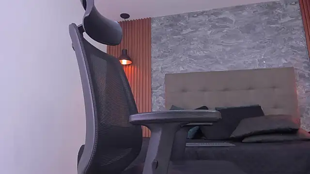 damian bull online show from 10/31/25, 03:24