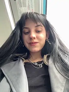 Only April online show from 09/19/25, 12:17