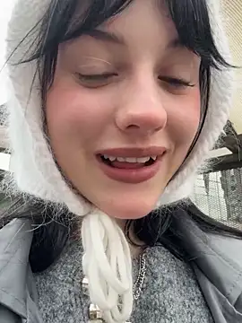 Only April online show from 09/20/25, 02:07