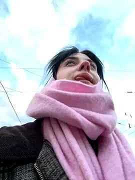 Only April online show from 09/24/25, 03:15