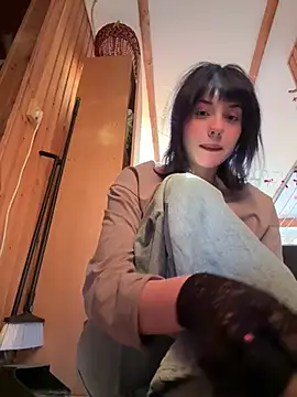 Only April online show from 04/22/26, 03:09