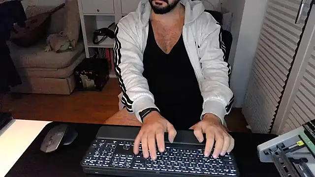 Snapshot of Velvetvoyager69 chatting on 11/23/25, 12:54 Velvetvoyager69 online show from 11/23/25, 12:54