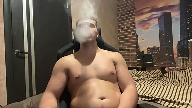 MusclePhantom online show from 09/22/25, 08:22