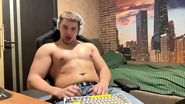 MusclePhantom online show from 03/04/26, 09:10