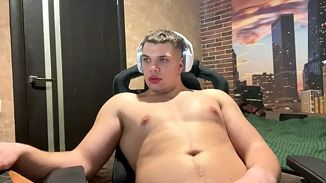 MusclePhantom online show from 03/16/26, 10:14