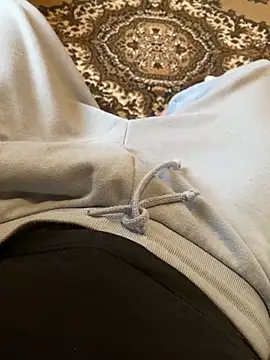 Snapshot of wwwiiilll chatting on 10/19/25, 05:41 wwwiiilll online show from 10/19/25, 05:41