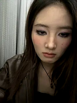 Moonlight-23 online show from 11/14/25, 02:49