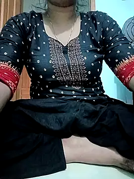 Snapshot of Rina-2 chatting on 10/12/25, 04:55 Rina-2 online show from 10/12/25, 04:55