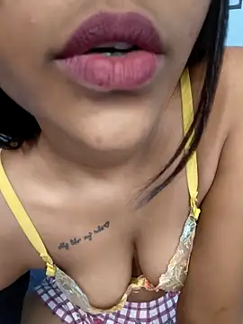 Ema-01 online show from 11/30/25, 08:18