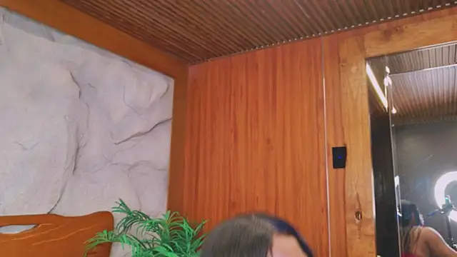 kaylie mitchel online show from 11/01/25, 10:12