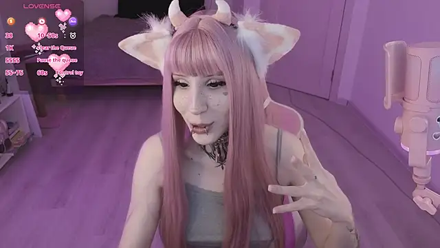 Nana stolass online show from 04/01/26, 01:41