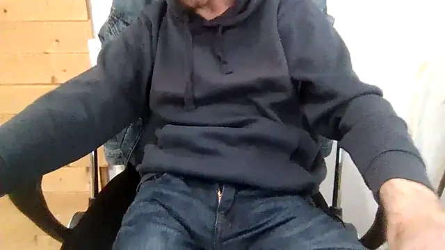 Snapshot of Edu7911 chatting on 11/06/25, 10:38 Edu7911 online show from 11/06/25, 10:38