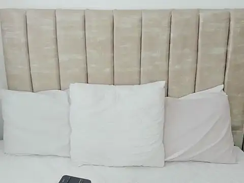 AprilStone1 online show from 12/05/25, 12:47