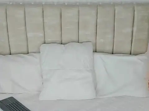 AprilStone1 online show from 04/18/26, 02:32