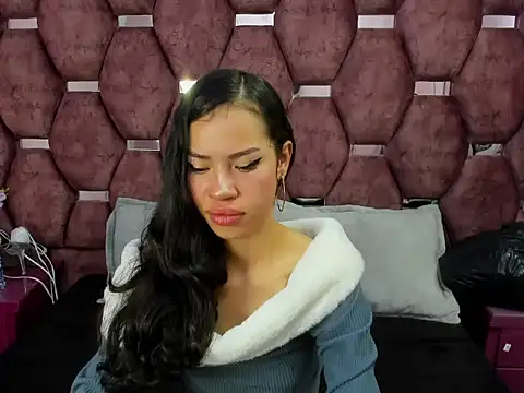 Nanis James online show from 03/25/26, 02:50