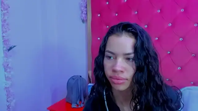 Nanis James online show from 04/03/26, 03:04