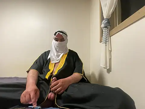 Snapshot of sheikhbandar06_09 chatting on 04/03/26, 08:18 sheikhbandar06 09 online show from 04/03/26, 08:18