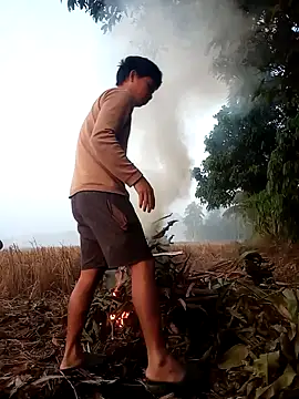 Johlrd online show from 12/04/25, 12:42