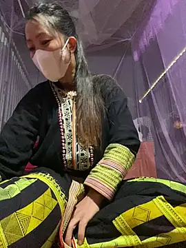 Huong-Ly online show from 02/19/26, 07:48