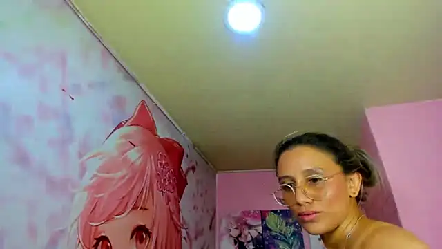 StarletTays online show from 09/14/25, 12:37