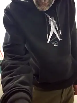 Stingles online show from 10/24/25, 03:19