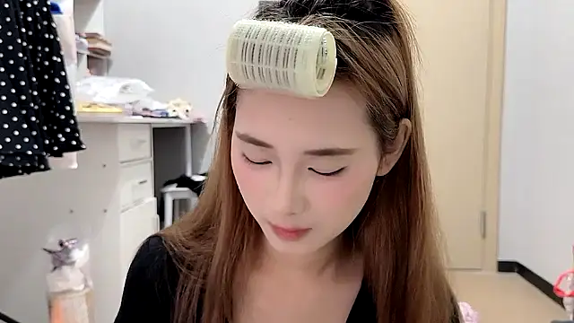 Ann-cookie online show from 12/04/25, 03:10