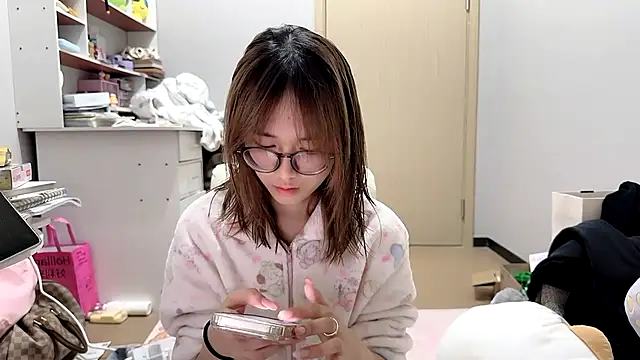 Ann-cookie online show from 03/18/26, 05:05