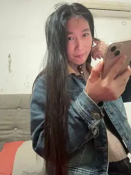 Snapshot of crhong666 chatting on 03/24/26, 12:37 crhong666 online show from 03/24/26, 12:37