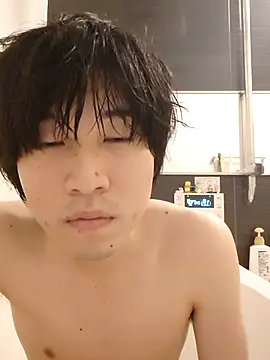 Snapshot of tanaka113 chatting on 05/12/26, 03:42 tanaka113 online show from 05/12/26, 03:42