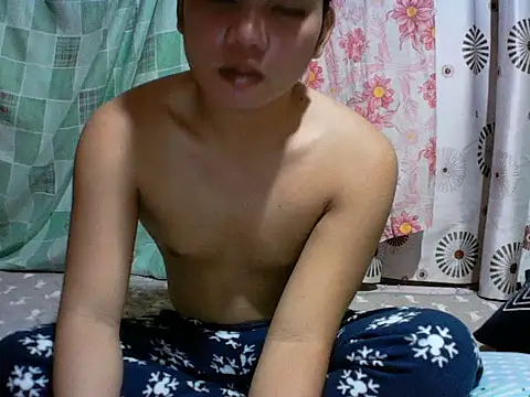Snapshot of alhex_gay26 chatting on 10/11/25, 10:14 alhex gay26 online show from 10/11/25, 10:14