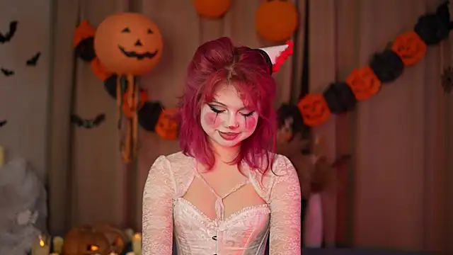 Stella Vanila online show from 10/30/25, 11:38