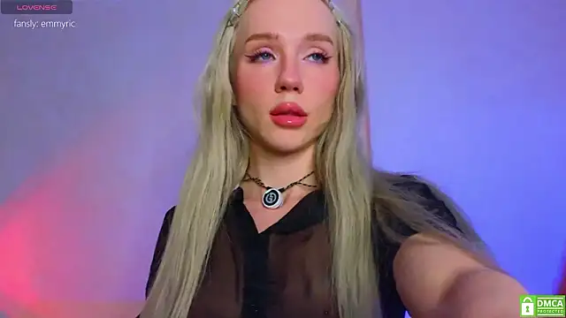 KittenFang online show from 03/28/26, 06:35