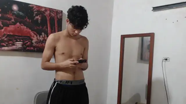 alice julls online show from 11/27/25, 09:17