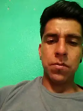 Snapshot of TragicAirplane168 chatting on 09/14/25, 07:35 TragicAirplane168 online show from 09/14/25, 07:35