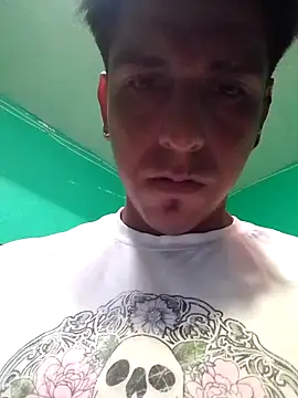 TragicAirplane168 online show from 11/15/25, 08:27