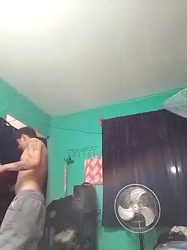 TragicAirplane168 online show from 04/18/26, 08:42