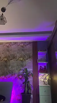 hannachris- online show from 10/20/25, 02:12