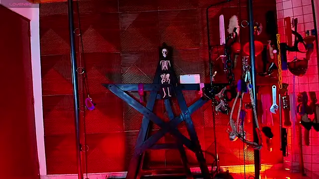 Misstresss aurora bdsm online show from 04/14/26, 01:28