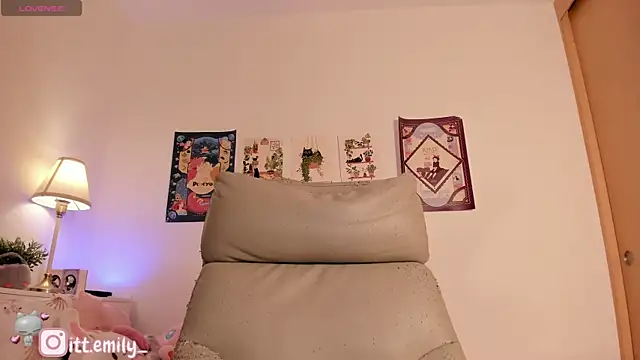 emily uwu0 online show from 03/20/26, 12:26