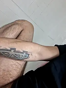 Steventorres4958 online show from 04/03/26, 07:34