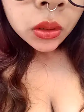 Hott Muskan online show from 11/30/25, 11:14