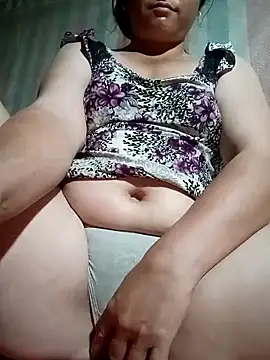 Love-Mama33 online show from 04/18/26, 10:54